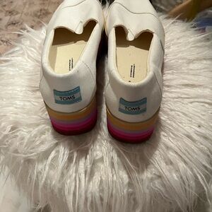 Toms White Canvas Flats with Multicolor Soles